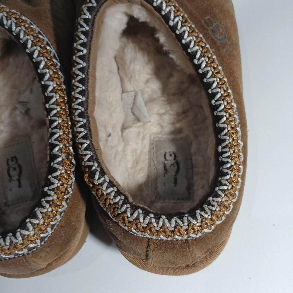 UGG Australia Women’s Suede Slippers Size 9 Tan Shearling Lined Cozy Slip-On Sho - Picture 5 of 5